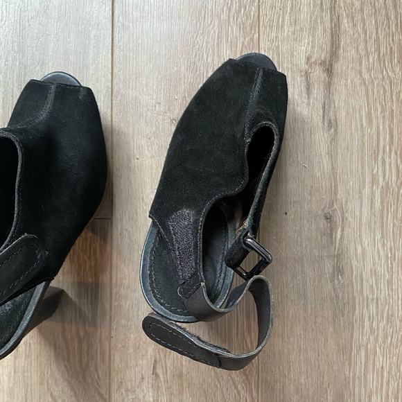 Platform sandals - Picture 4 of 15